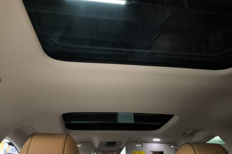 Used Denza D9 2024 DM-i 1050 Luxury Model