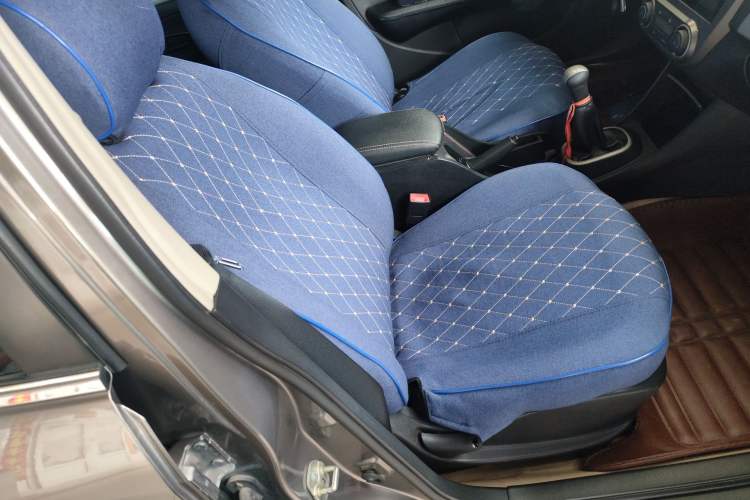 Used Nissan Sylphy 2016 Classic 1.6XE Manual Leading Edition Right Front Seat