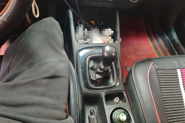 Used Kia K3 2016 1.6L Manual GL Gear Lever