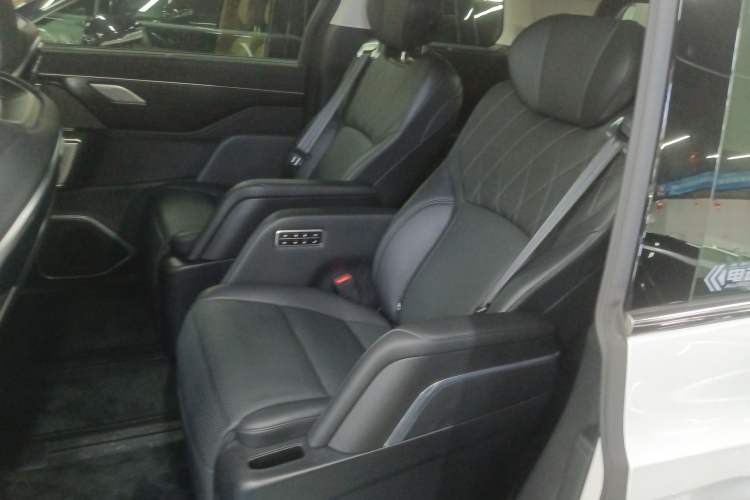 Used Wey Gaoshan 2023 Four-Wheel Drive Flagship Edition
