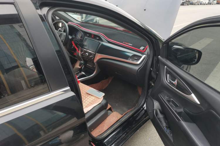 Used Honda Crider 2015 1.8L automatic comfort version