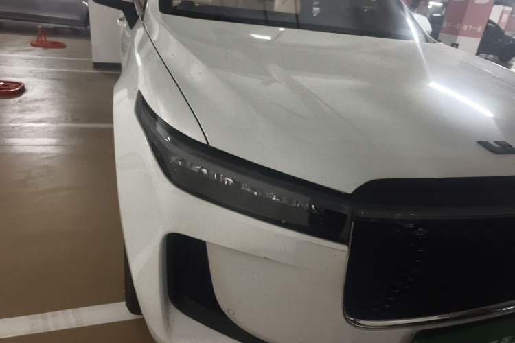 Used Li Auto ONE 2020 Extended-Range 6-Seater Version Right Front Headlight