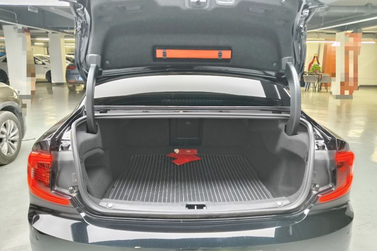 Used Volvo S90 2023 B5 Zhiyuan Luxury Edition