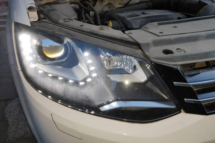 Used Volkswagen Sharan 2013 2.0 TSI Comfort Model
