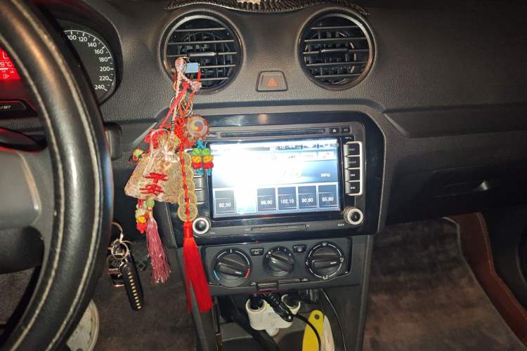 Used Volkswagen Jetta 2015 Value Edition 1.6L Manual Fashionable Style