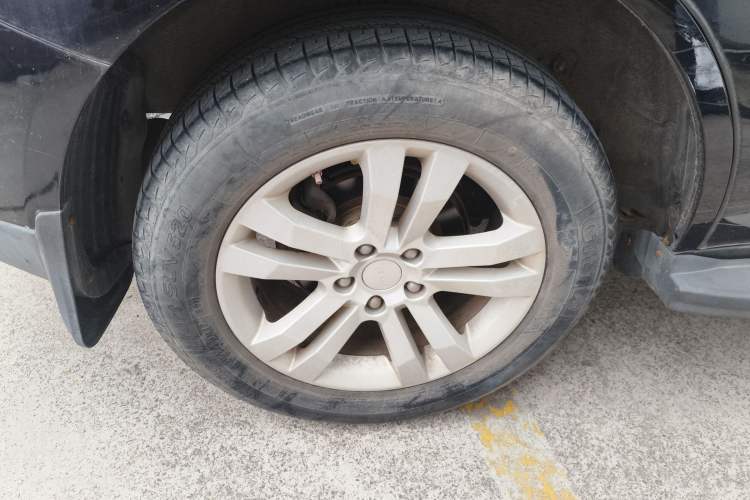 Used Geely Auto GX7 2015 Classic Edition 1.8L Manual Elite Model China V Standard Right Rear Wheel Hub