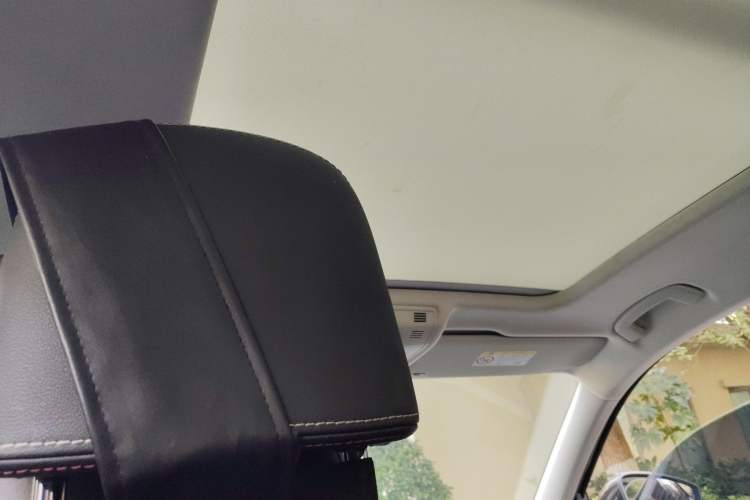 Used Volkswagen Tayron 2019 330TSI Two-Wheel-Drive Luxury Version China V Emission Standard
