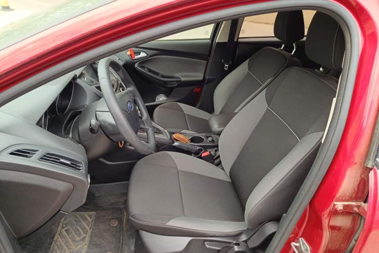 Used Ford Focus 2012 Hatchback 1.6L Automatic Comfort Model
