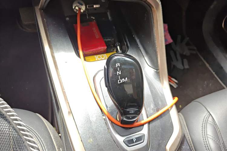 Used Haval H6 2020 1.5 GDIT Automatic Platinum Champion Edition Gear Lever