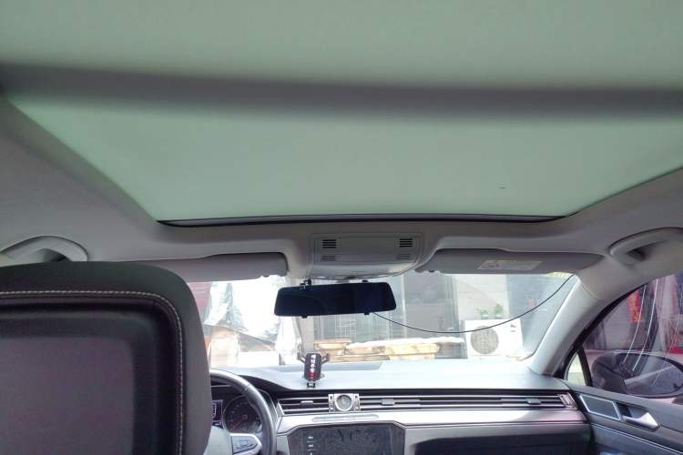 Used Volkswagen Magotan 2020 330TSI DSG Leading Model Headliner