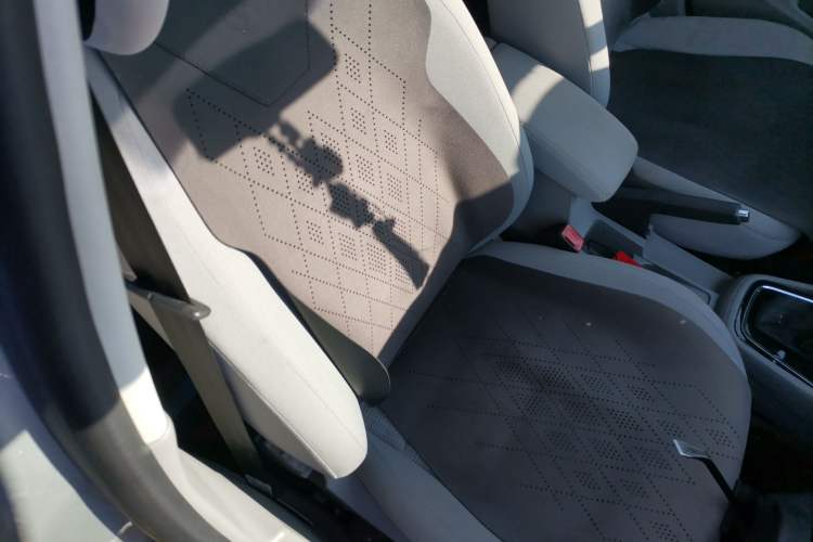 Used Volkswagen Bora 2014 1.6L Automatic Fashion Model
