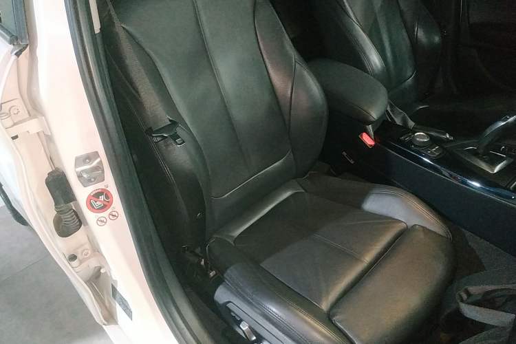 Used BMW 1 Series 2015 120i Sport Design Package Right Front Seat