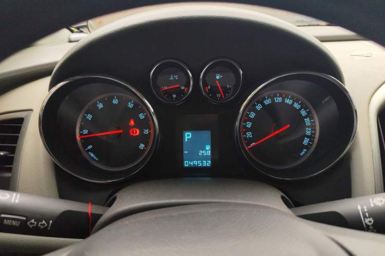 Used Buick GT 2014 XT 1.6L Automatic Comfort Edition Instrument Cluster