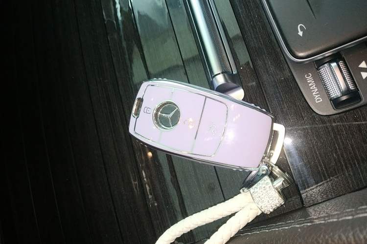 Used Mercedes-Benz GLE 2021 GLE 350 4MATIC Stylish Model Interior 1