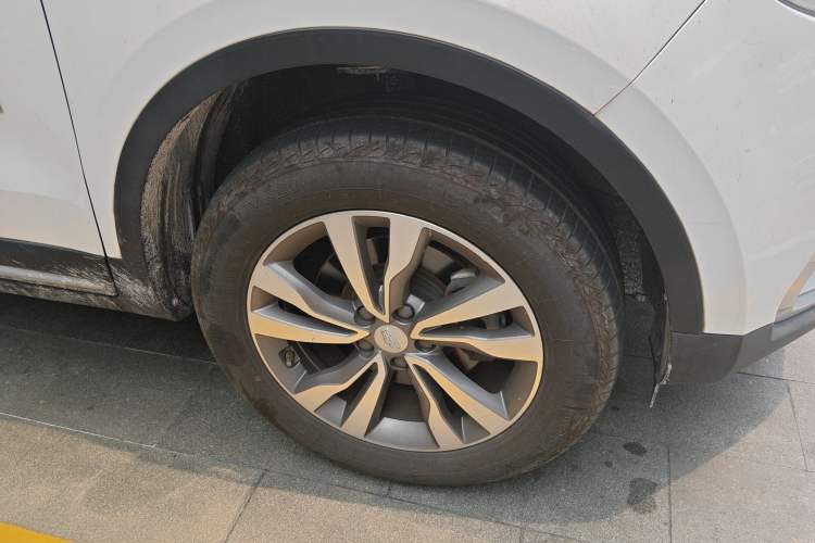 Used Geely Auto Emgrand X7 Sport 2016 1.8TD Automatic Smart Connectivity Version Right Front Wheel Hub