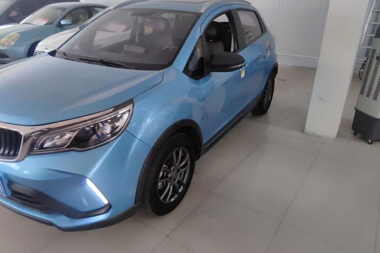 Used Geely Auto Vision X3 2021 PRO 1.5L CVT Deluxe Model Left Front Headlight