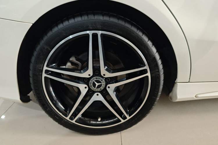 Used Mercedes-Benz CLA 2017 Facelifted CLA 200 Stylish Edition
