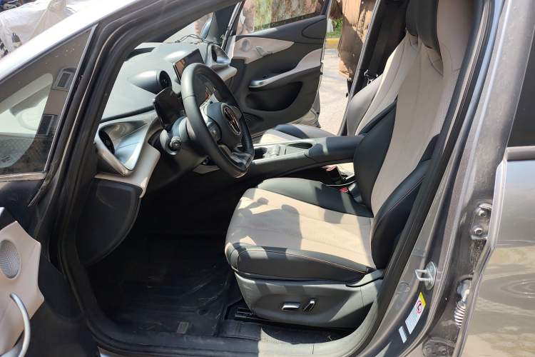 Used BYD Dolphin 2023 420 km Free Version