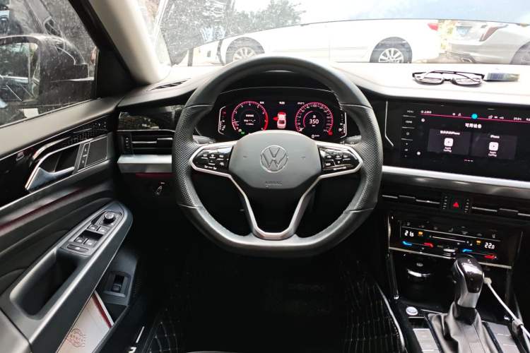 Used Volkswagen Passat 2023 330TSI Starry Luxury Edition