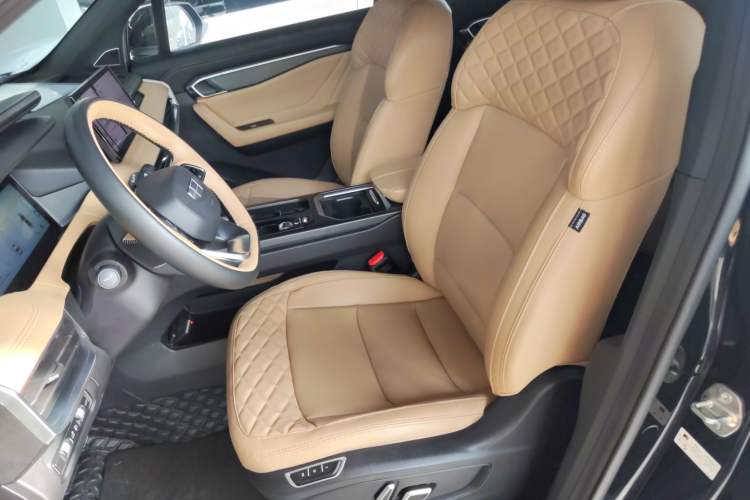 Used Geely Auto Haoyue L 2023 2.0T DCT Flagship Version