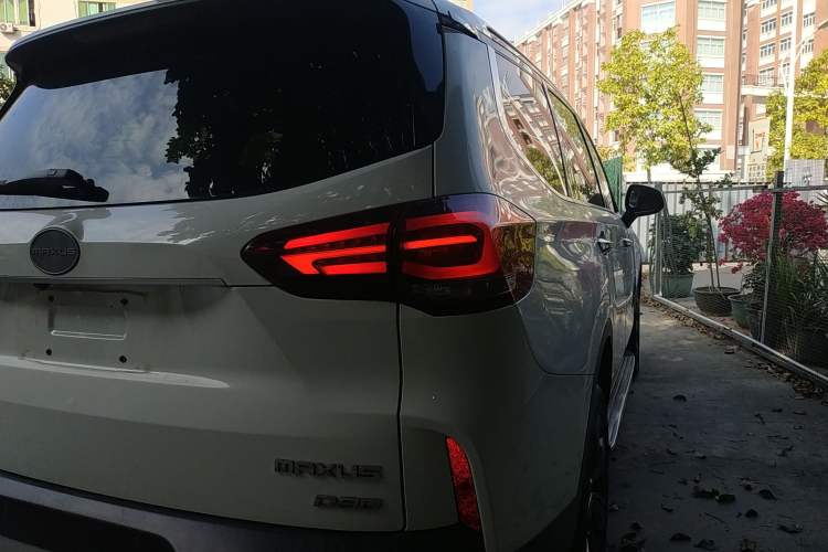 Used SAIC MAXUS D90 2017 2.0T Automatic Two-Wheel Drive - Uranus