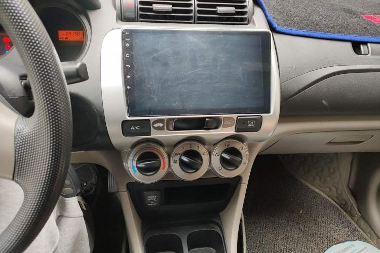 Used Everus S1 2014 1.3L Manual Comfort Edition