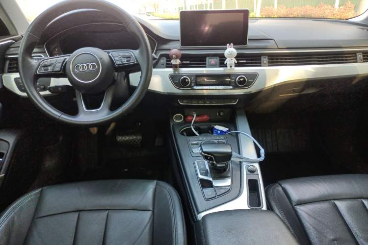 Used Audi A4L 2019 40 TFSI Fashion Edition China VI Emission Standard