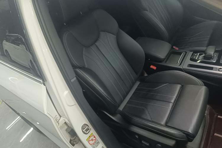 Used Audi Q5L Sportback 2021 40 TFSI Fashion Model
