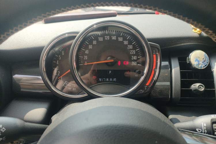 Used MINI 2019 1.5T COOPER Artist
