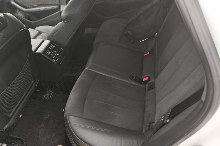 Used Audi A4L 2024 45 TFSI quattro Prestige Dynamic Edition
