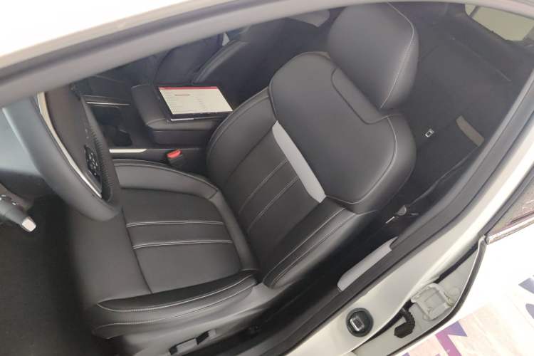 Used Venucia VX6 2023 520 Air