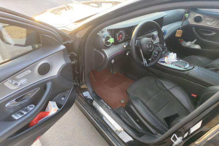 Used Mercedes-Benz E-Class 2017 Restyled E 300 Sport Edition