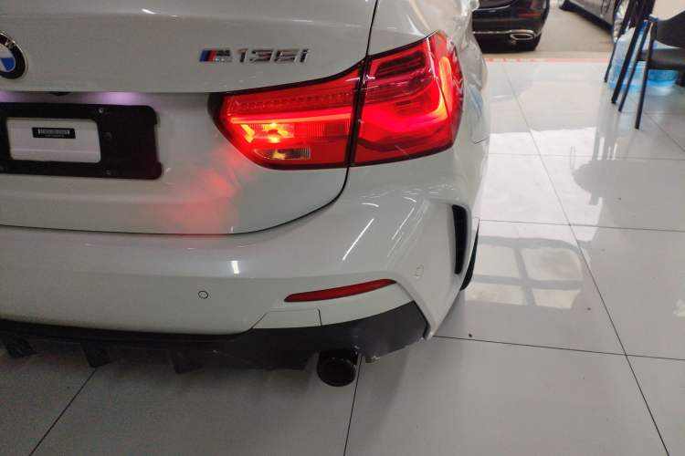 Used BMW 1 Series 2021 Restyled 125i M Sport Night Edition Exterior 3