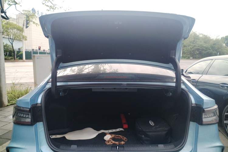 Used Chery Fengyun A8 2024 127 Yufeng Edition Trunk