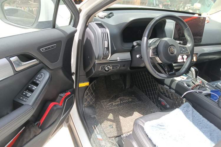 Used BYD Tang 2018 2.0T Automatic SmartConnect Prestige 7-Seater China V Standard