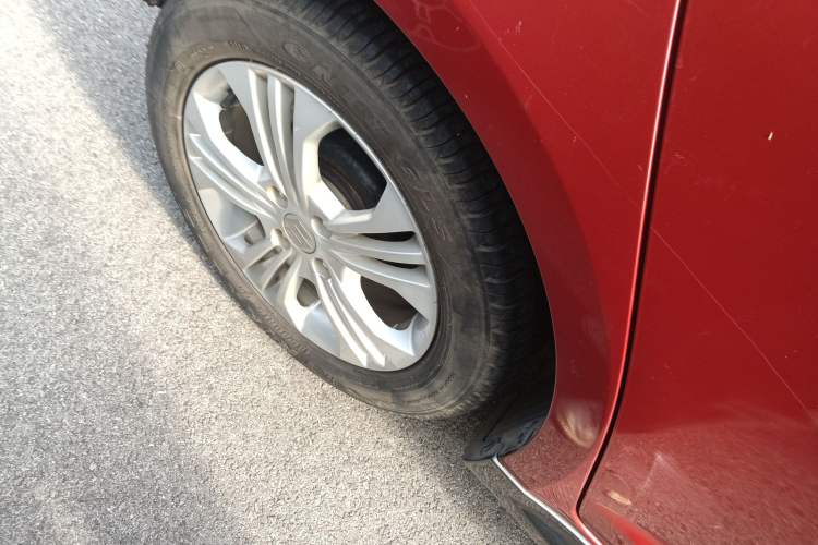 Used Suzuki Swift 2014 1.5L Automatic Fashion Edition
