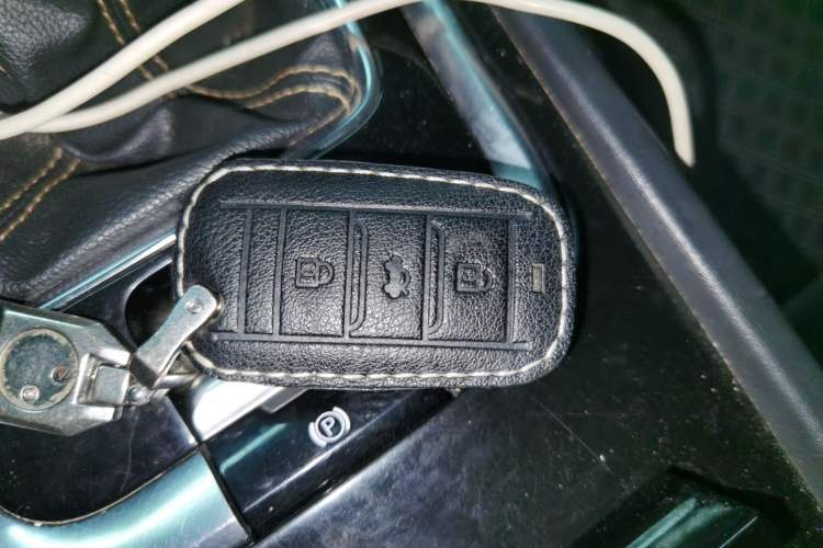 Used CHANGAN Eado 2019 High-Energy Edition 1.6L GDI Manual Pioneer Model China VI Standard
