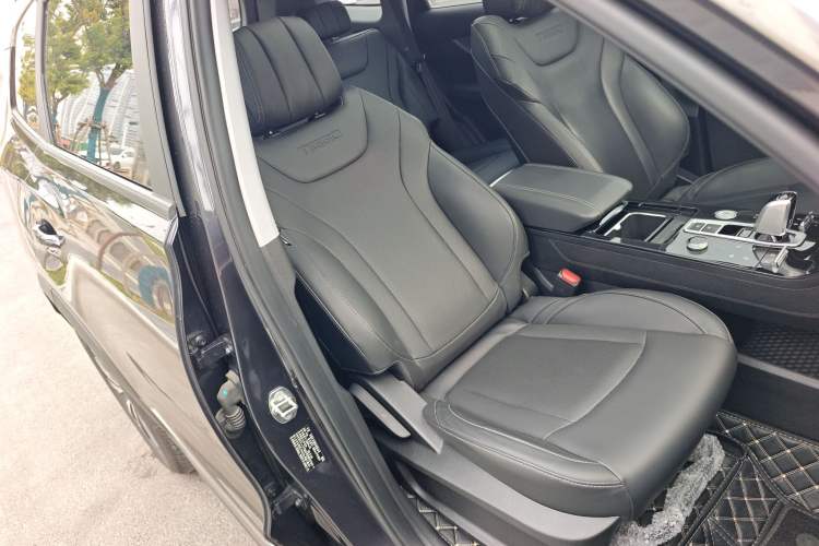 Used Chery Tiggo 8 PLUS 2021 290TGDI DCT Haoting Edition+