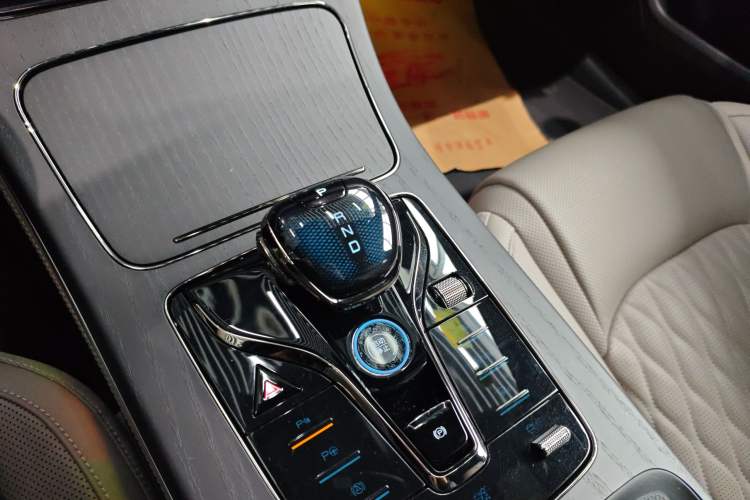 Used BYD Han 2025 EV with 701 km of Laser Radar-Enabled Intelligent Driving
