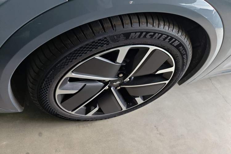 Used Li Auto L7 2025 Max Smart Refresh Edition