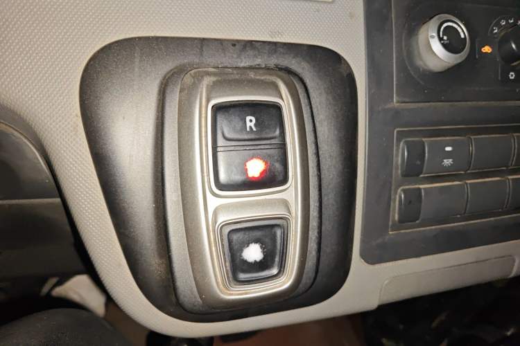 Used Foton Scenic G7 New Energy 2021 Zhilan Cargo Version High-Roof Model Gear Lever