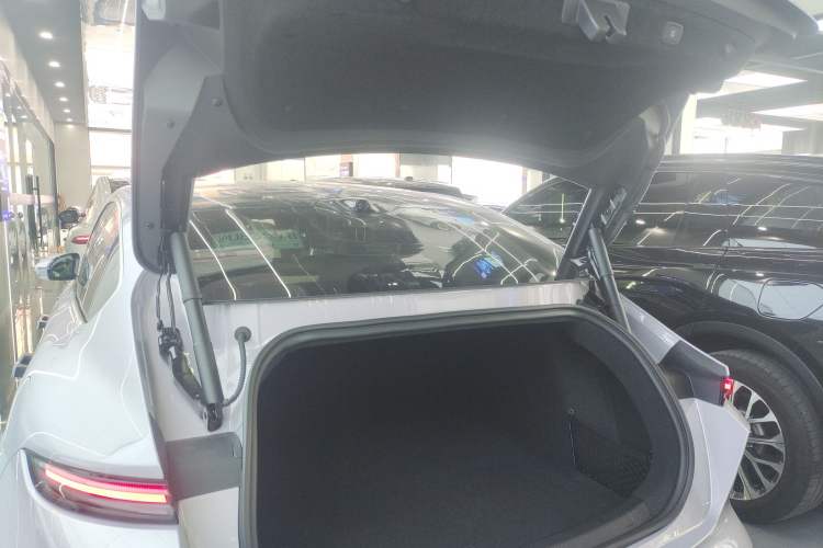 Used Nio ET5 2025 75 kWh
