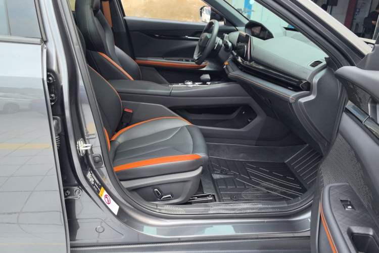 Used CHANGAN UNI-V 2023 1.5T Prestige Model Right Front Seat