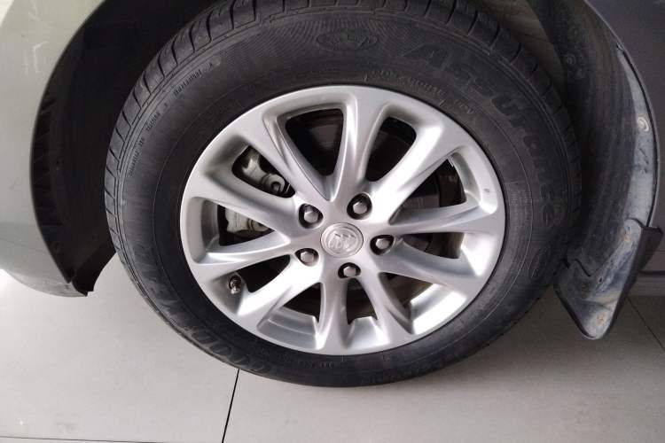 Used Buick GL6 2018 18T 6-Seater Elite Model
