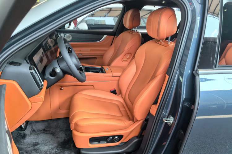 Used Hima AITO M9 2024 Range-Extended Ultra Version 42 kWh 6-Seater Model Left Front Seat