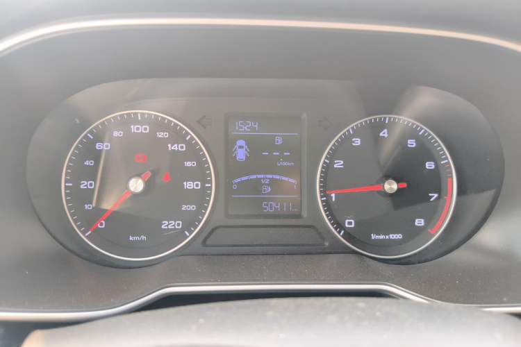 Used Roewe RX3 2020 1.6L Manual 4G Connect Super-Fresh Elite Edition
