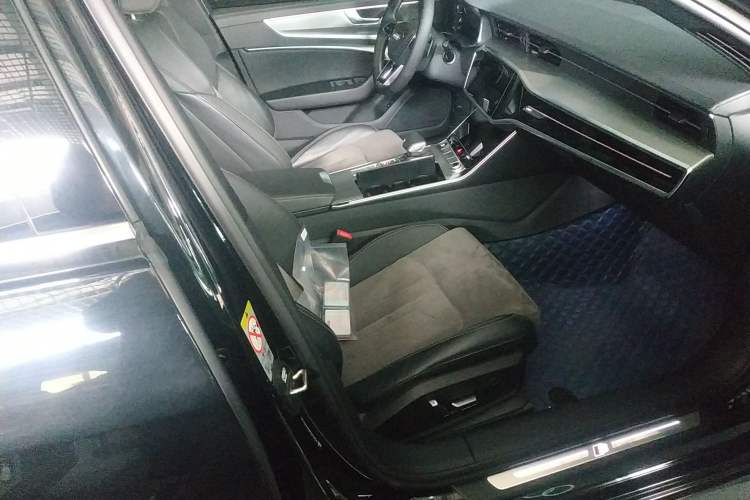 Used Audi A6L 2023 Revised 40 TFSI Luxury Dynamic Edition Right Front Seat