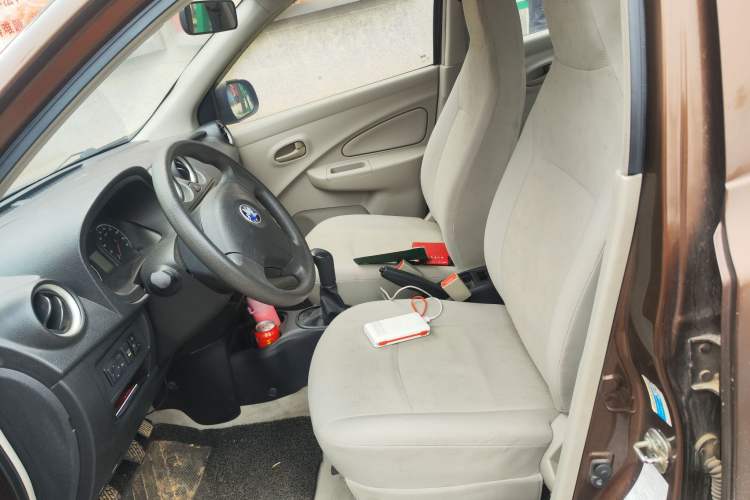 Used Venucia R30 2014 1.2L Manual Enjoyment Edition