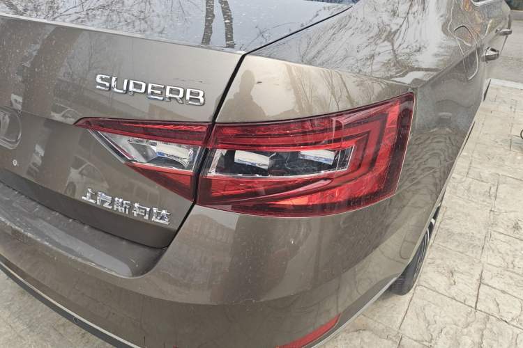 Used Skoda Superb 2016 TSI330 DSG Innovation Edition
