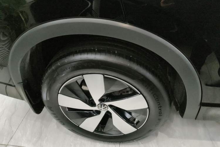 Used Volkswagen Tiguan L 2024 PRO 330TSI Two-Wheel Drive Smart Drive Edition
